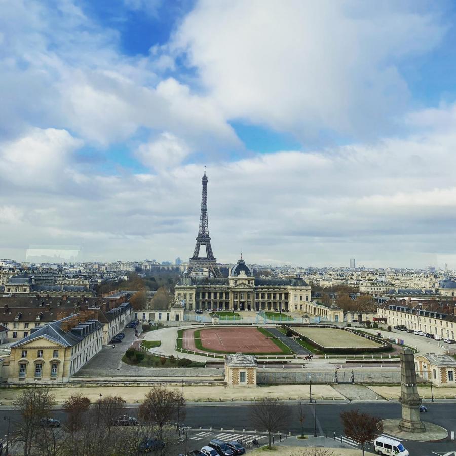 Irgendwie lag uns Paris zu Füßen ... Blick aus der UNESCO-Kantine - Phtotocredit: Helene Kuchta